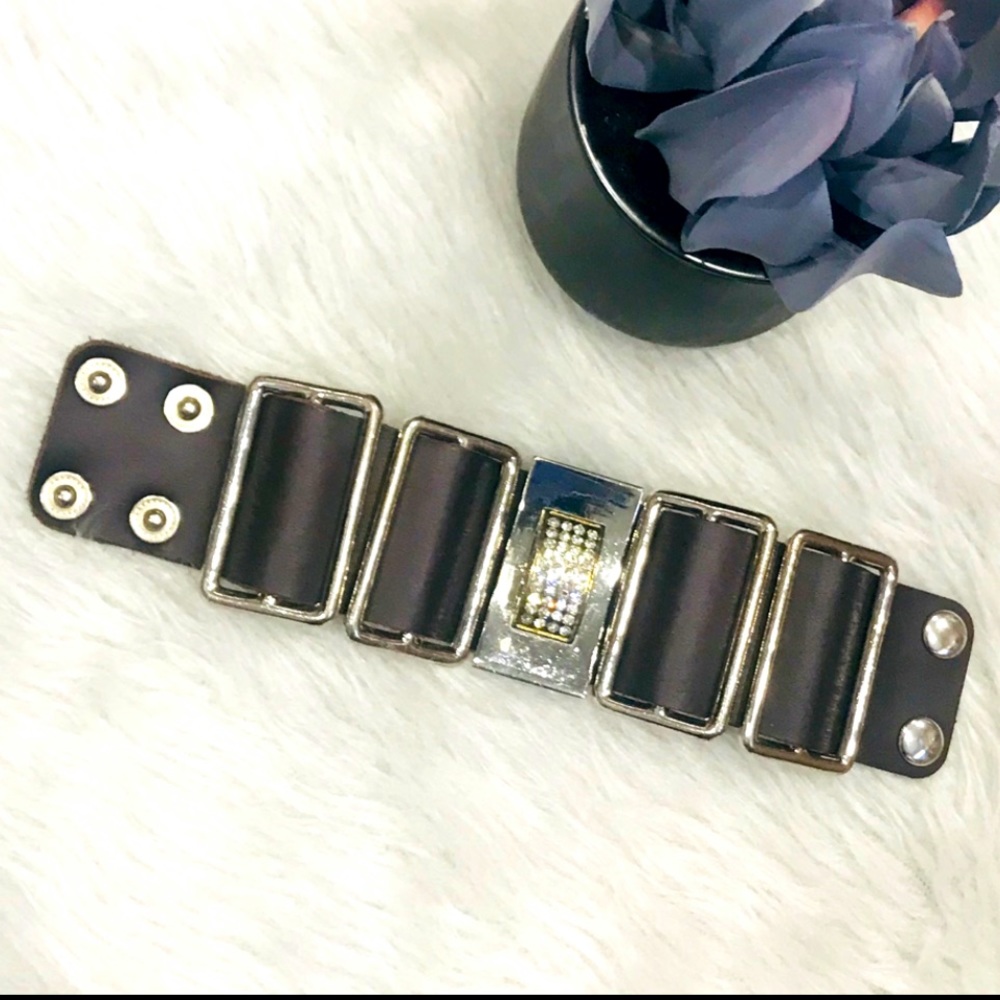 ✔️Fashion Faux Leather Band Cuff Bracelet